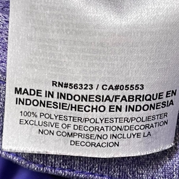 NIKE Dri-Fit Embroidered Windbreaker - Picture 8 of 8